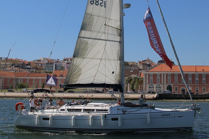2 Hours Private Sailing Tour in Lisbon - What the Crew Adds to the Experience