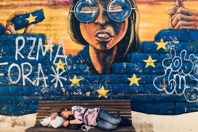 3-Hour Guided Street Art Walking Tour of Lisbon - Graça and the viewpoint above Lisbon