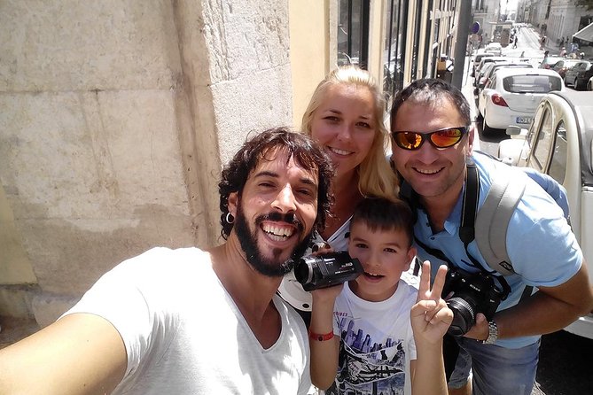 3-Hour Guided Street Art Walking Tour of Lisbon - What the guides add to the experience
