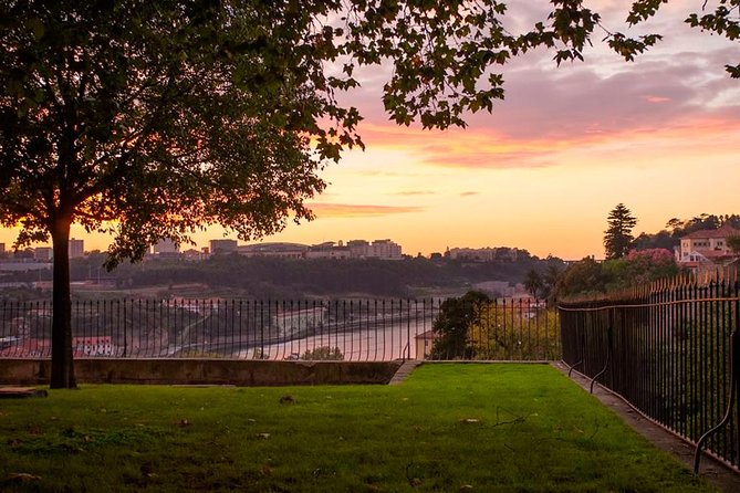 3-Hour Porto Jewish Heritage Walking Tour with Local Guide - São Bento da Vitória and memorial sites