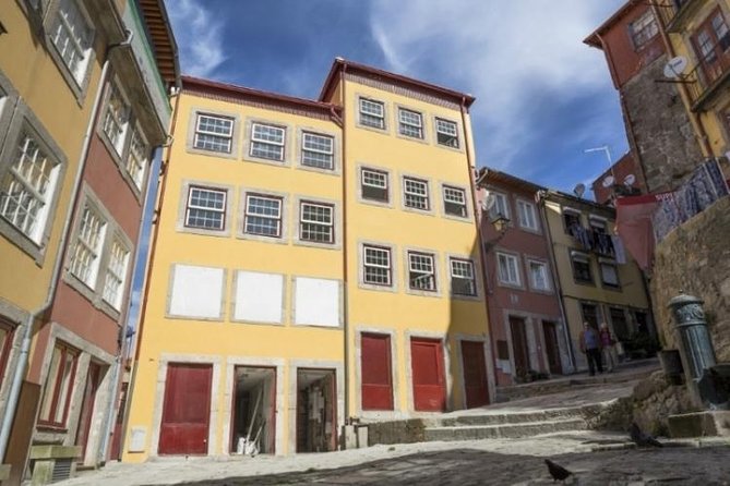 3-Hour Porto Jewish Heritage Walking Tour with Local Guide - Postigo do Carvão and medieval Porto