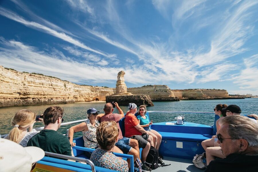 Albufeira: 2.5-Hour Benagil Caves & Dolphin Watching - The five things worth knowing before you book