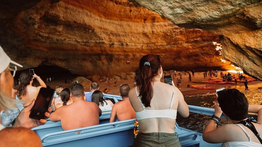 Albufeira: 2.5-Hour Dolphin Watching and Caves Trip - The optional Atlantic swim