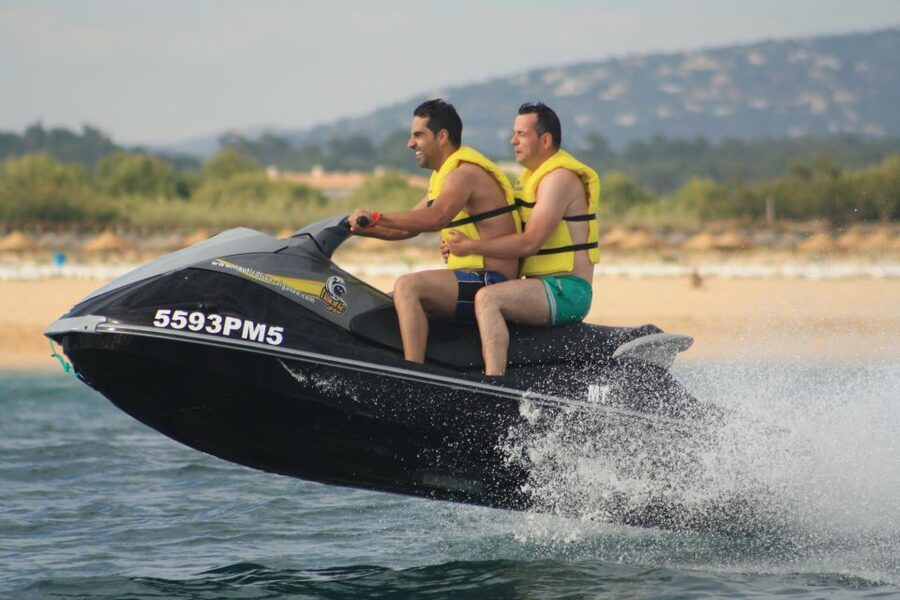 Albufeira: Jet Ski Rental - Who will enjoy this most