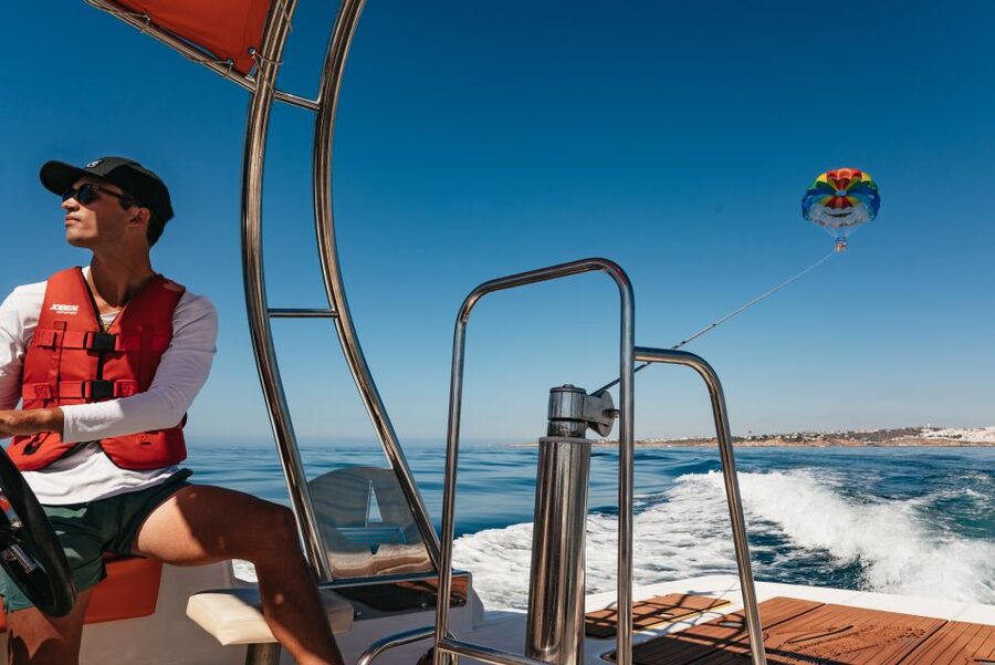 Albufeira: Parasailing Boat Trip - Photos, music, and the small extras