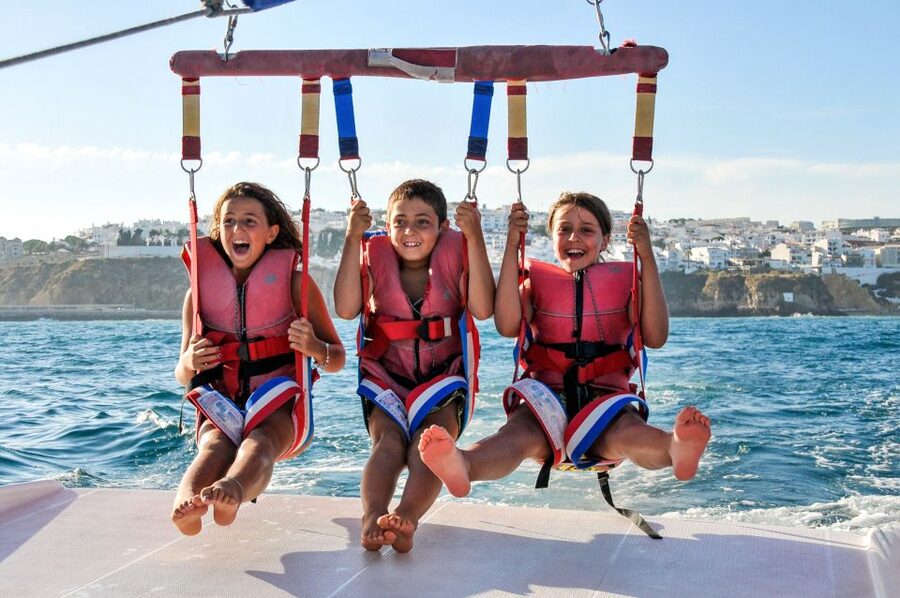 Albufeira: Single, Double or Triple Parasailing Tour - A slow ascent to 80 meters