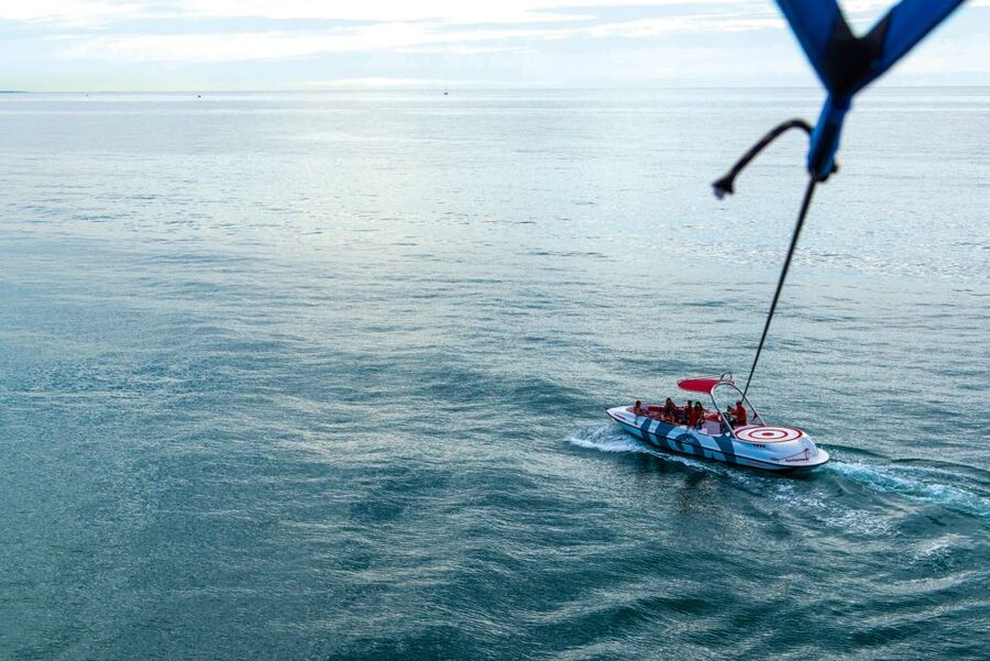 Albufeira: Single, Double or Triple Parasailing Tour - The optional splash on the way down