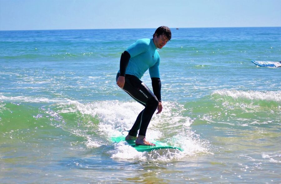 Albufeira: Surfing Lesson at Galé Beach - Learning to catch your first wave