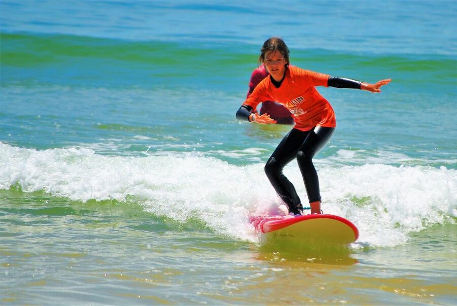 Albufeira: Surfing Lesson at Galé Beach - Equipment, storage, and what to bring