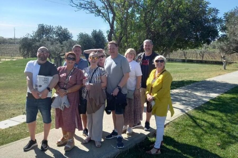 Albufeira/Vilamoura: Winery Tour with Wine Tasting and Tapas - Timing, group feel, and accessibility