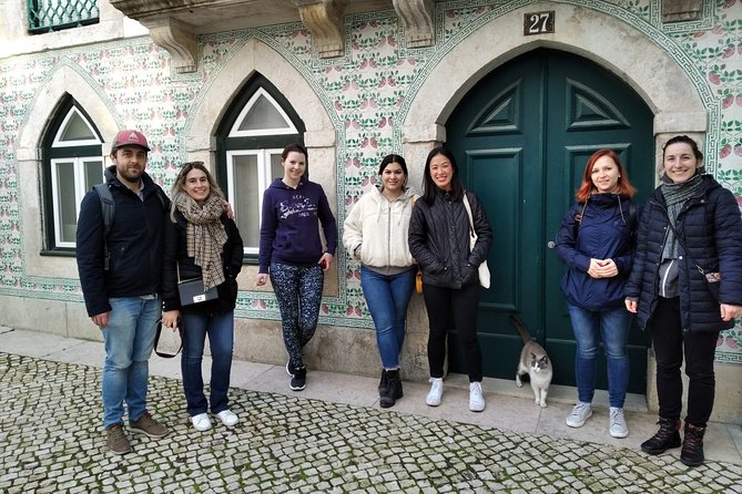 Alfama and Mouraria Tour - The oldest neighbourhoods in Lisbon - Starting at Praça do Comércio