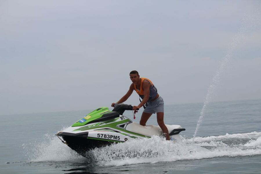 Algarve: Jet Ski Rental in Armação de Pêra - Who will enjoy this activity most?