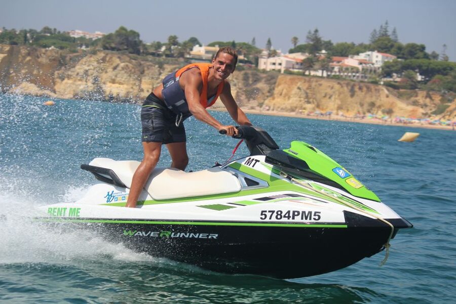 Algarve: Jet Ski Rental in Armação de Pêra - Getting used to the WaveRunner