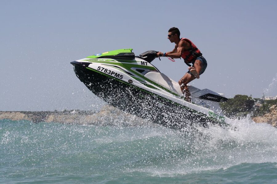 Algarve: Jet Ski Rental in Armação de Pêra - The staff experience and small service caveat
