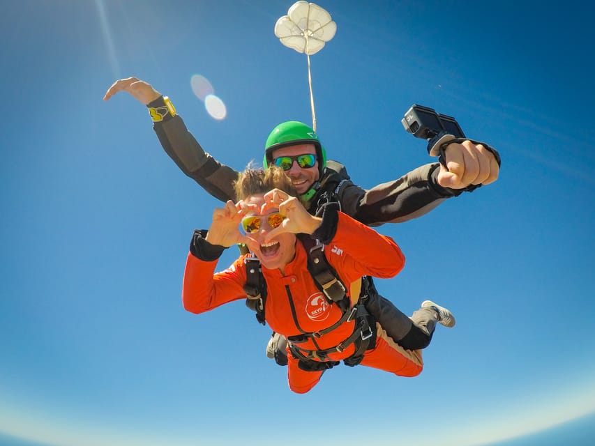 Algarve: Tandem Skydiving Adventure 15,000 to 10,000 Feet - Free fall, then a slower view of the Algarve