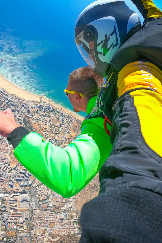 Algarve: Tandem Skydiving Adventure 15,000 to 10,000 Feet - Landing back at the same meeting point