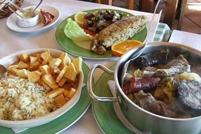 Algarve wine tour and mountain top trip with lunch or dinner at sunset time - Choosing lunch or dinner in the mountains