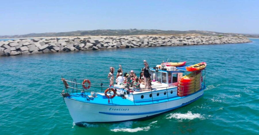 Alvor: Explore Caves Boat and Kayak Tour - Why this Alvor boat and kayak trip works so well