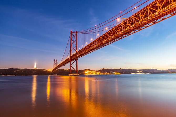 Amazing Tour on Sailing Boat - Seeing Lisbon from the Tagus
