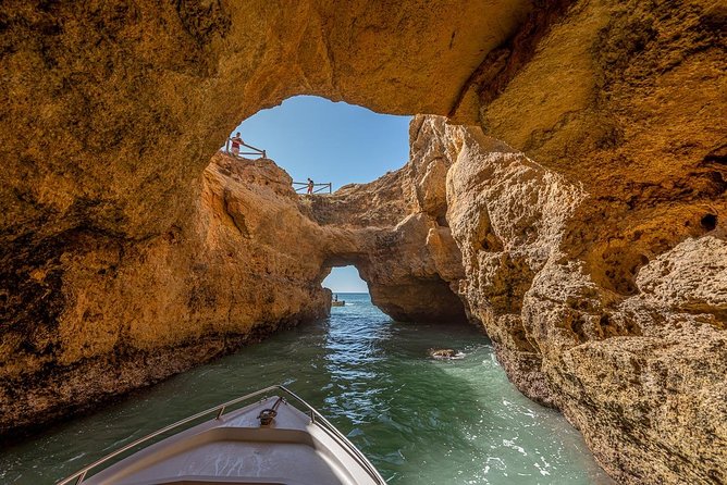 Benagil Long Boat tour (From Carvoeiro to Praia da Marinha) - How the tour handles different ages and abilities