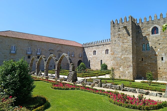 Best of Braga and Guimaraes Day Trip from Porto - One hour to eat and wander in Braga
