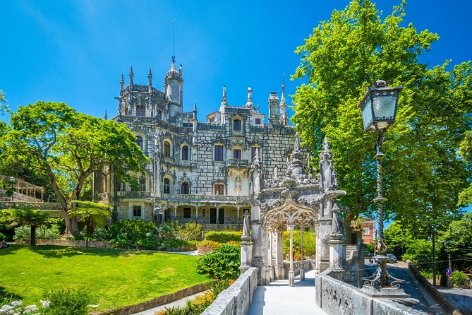 Bestseller Private Tour Sintra-Cascais with Hotel pick up - Azenhas do Mar starts the coastal story