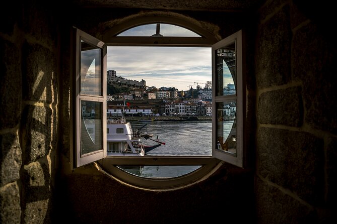 Beyond the Barrel: From Decadent to Down-home in the Heart of Porto - Starting among Porto’s churches at Praça Gomes Teixeira