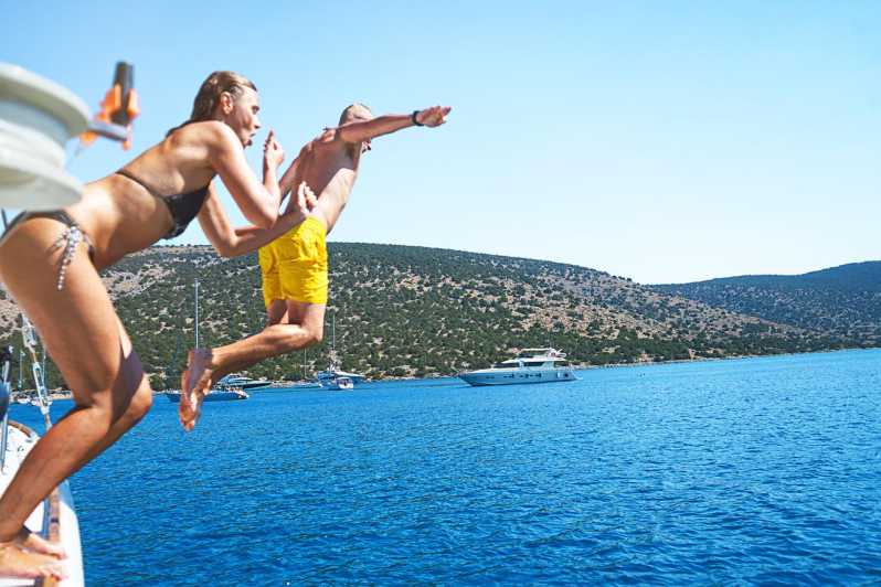 Boat Party to the Beach with Swimming Stops, DJ and Open Bar - Key points to know before boarding