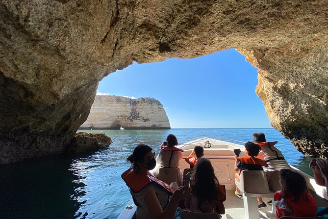 Boat tour Benagil Caves - Ferragudo and the first coastal views