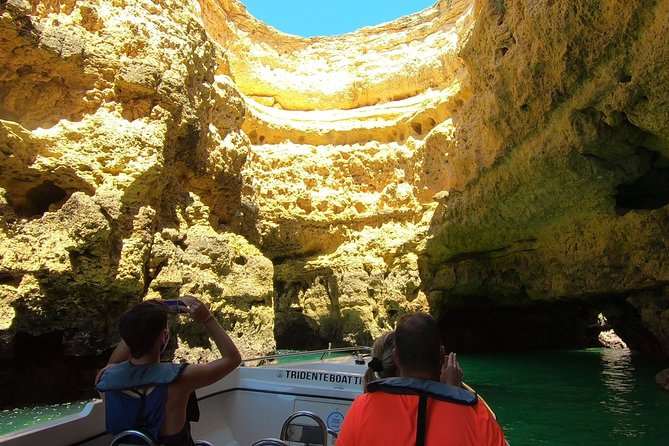 Boat Trip to the Benagil Caves from Armação de Pêra - Speed, comfort, and sea conditions