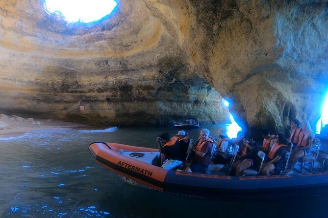 Boat trip to the caves of Benagil - Dolphin watching on the return route