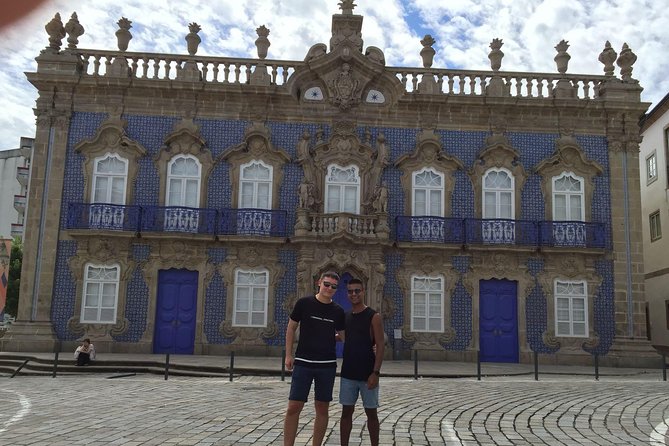 Braga & Guimarães Small Group Tour: Lunch & All Tickets Included - Braga Cathedral and the archbishops’ city