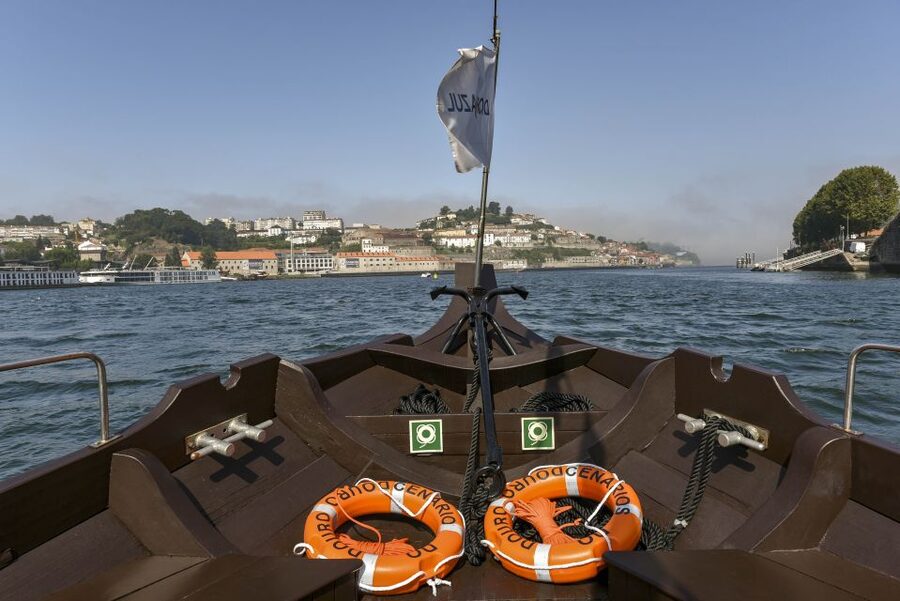 Bridges Cruise with World of Discoveries or Sunset Option - Who will get the most from this experience