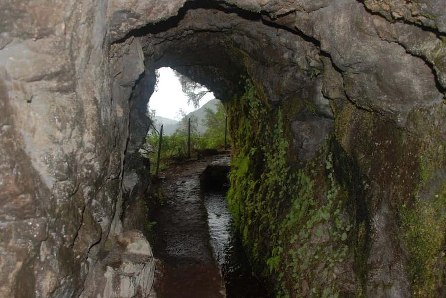 Caldeirão Verde: Queimadas PR9 Transfer and Self-Guided Hike - Queimadas Natural Park sets the mood