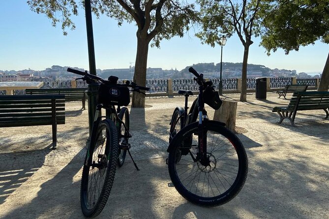 Central Lisbon E-Bike Tour - Starting above the city at Parque Eduardo VII