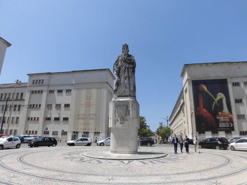 Coimbra: Guided tour with a local student - Sé Velha: Coimbra’s older cathedral