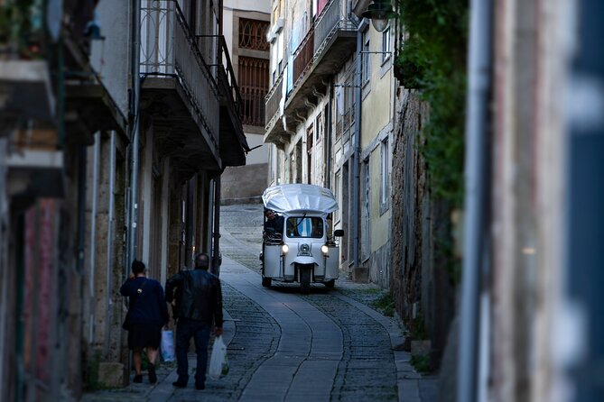 Discover Porto's Highlights on a 2-Hour Private Electric Tuk Tuk - Aliados Avenue and the civic face of Porto