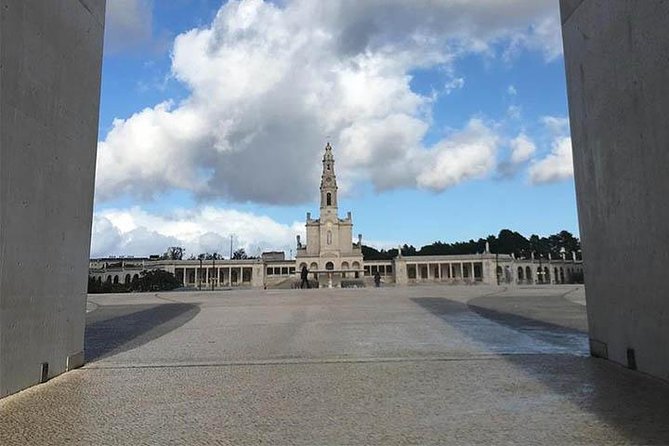 Divine Fátima Full Day Private Tour from Lisbon - Starting with religious shopping