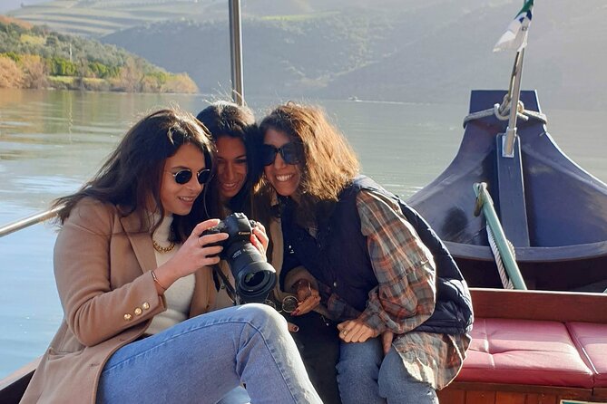 Douro Valley-Expert Guide-Boat-Lunch-Tastings-Offer wine bottle - The two wineries give you useful contrast