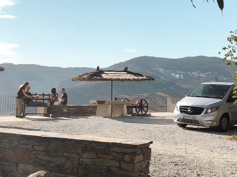 Douro Valley: Real Small-Group, Wine Tasting, Lunch & Boat - Who should book this tour?