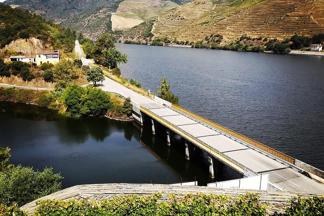 Douro Valley with Two Winery, Boat Trip and Lunch From Porto - Sandeman at Quinta do Seixo