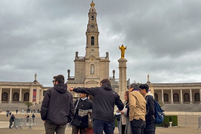 Fátima Sanctuary & Little Shepherds' Village from Lisbon - Entering the Sanctuary of Our Lady of Fátima