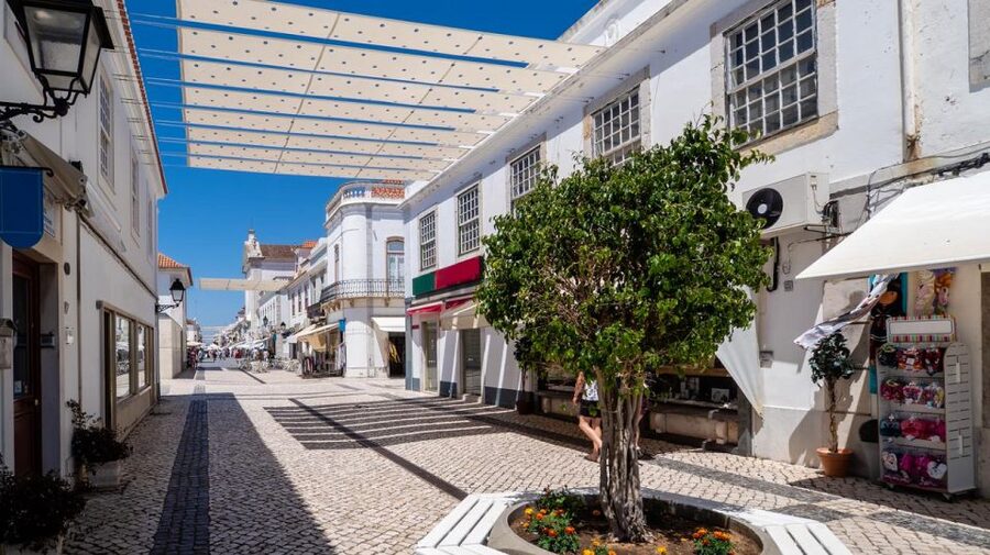 From Albufeira: Full-Day Tour of Algarve Eastern's Finest - Leaving Albufeira with an easy start