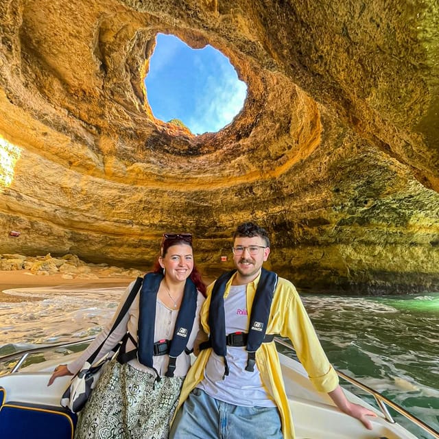 From Faro: Boat trip to Benagil Cave & Praia da Marinha - The Benagil coast begins at water level