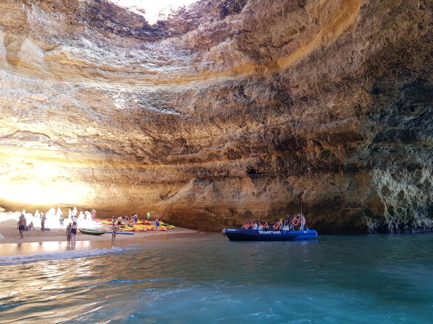 From Lagos: Boat Cruise to Benagil - How the guides shape the experience