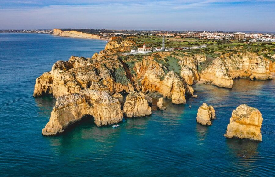 From Lagos: Cruise to the Caves of Ponta da Piedade - Who should book this boat trip?