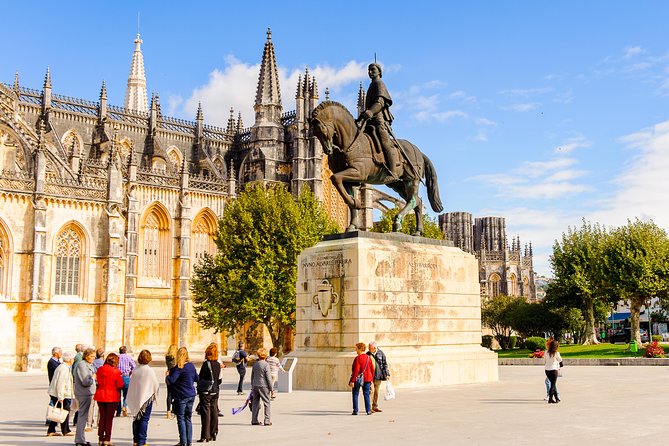 From Lisbon: Fatima Batalha Nazare & Obidos Small Group Day Trip - Who should book this experience?