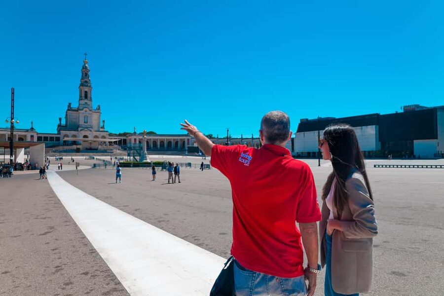 From Lisbon: Fátima, Nazaré & Sintra – 3 Cities Guided Tour - Who should choose this day trip