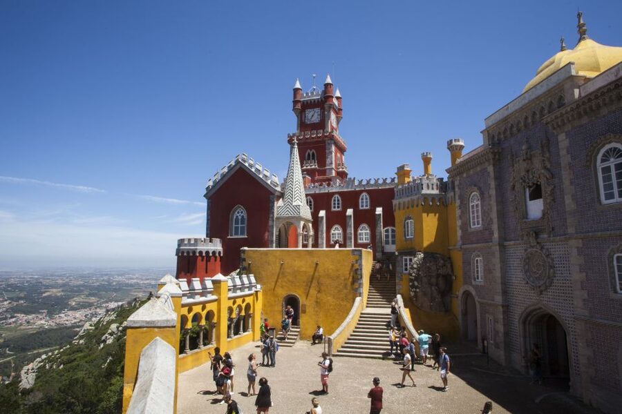 From Lisbon: Sintra and Cascais Full-Day Private Tour - Why private transport matters on this route