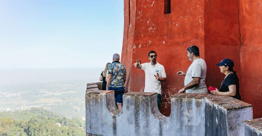 From Lisbon: Sintra & Cascais Small Group Tour with Tickets - Cascais, the relaxed finish